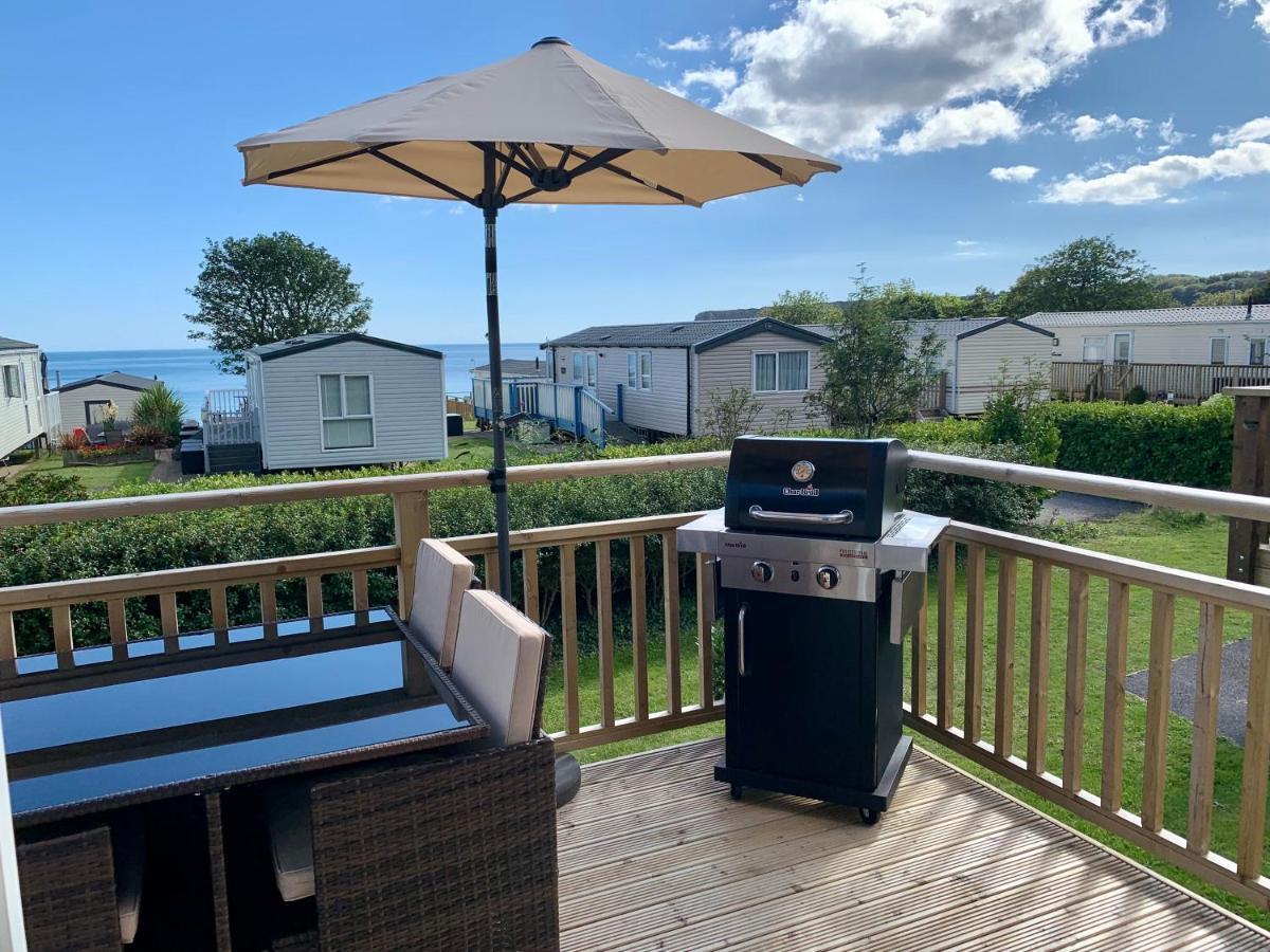 Lydstep Beach Bayview 3-Bedroom Holiday Home Тенби Екстериор снимка