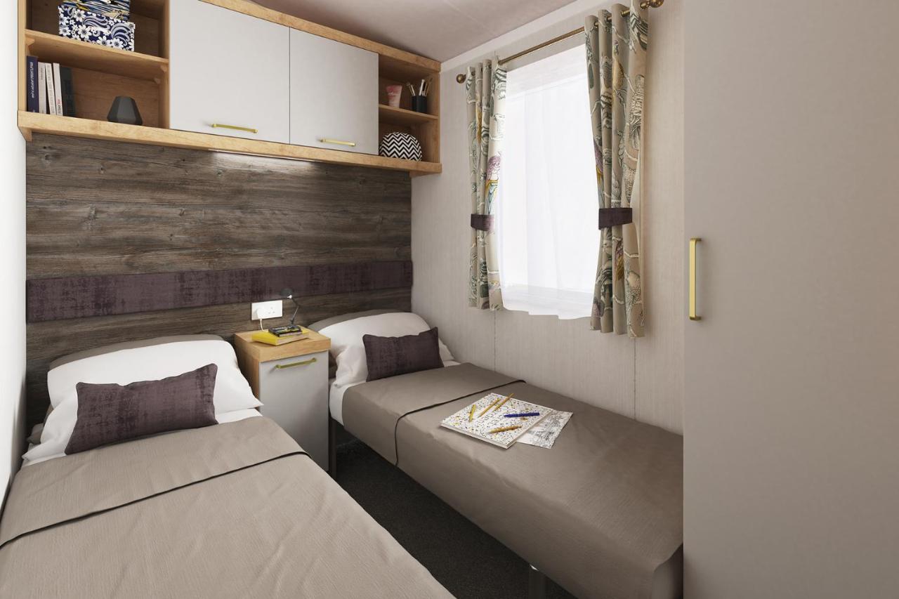 Lydstep Beach Bayview 3-Bedroom Holiday Home Тенби Екстериор снимка